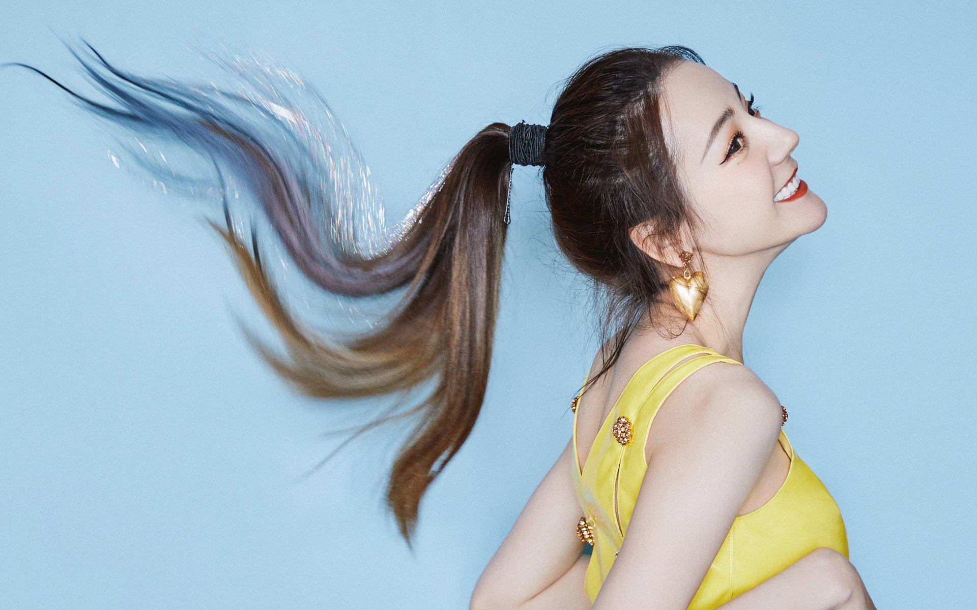 米兰体育APP-渡边一平决赛精彩瞬间引爆现场,渡边一佑