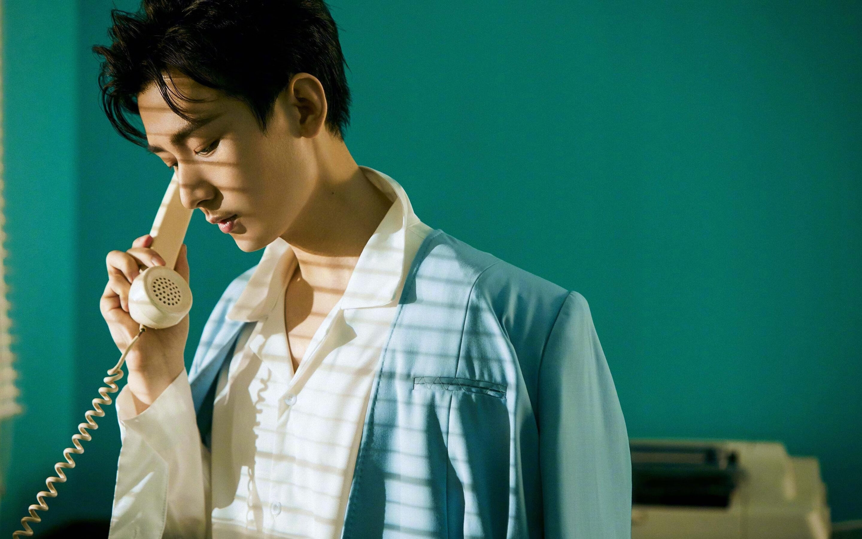 米兰体育APP-艾比·德尔福：南非队防守中的英雄，成功防守对方进攻威胁，比尔和艾德