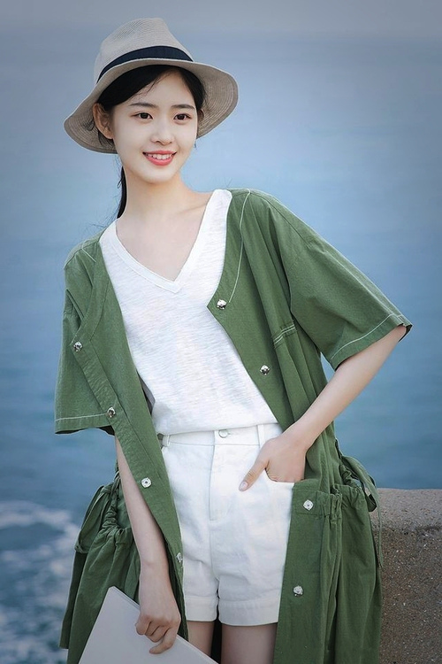 MILANSPORT下载-英超激烈角逐，豪门纷纷奋战追赶